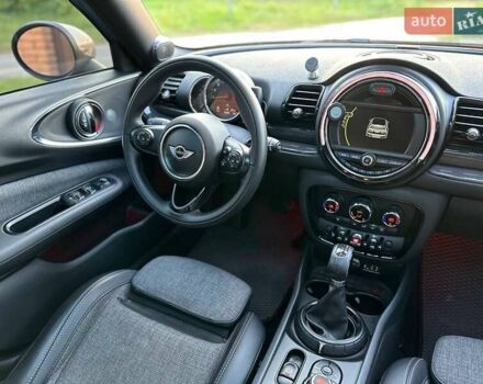 Синій Міні Клубмен, об'ємом двигуна 1.5 л та пробігом 97 тис. км за 12400 $, фото 1 на Automoto.ua