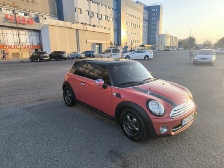 Мини Купер Д 2008 в Харькове на Automoto.ua Красный Мини Купер Д, объемом двигателя 1.6 л и пробегом 250 тыс. км за 6350 $, фото 1 на Automoto.ua