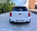 Белый Мини Купер С, объемом двигателя 1.6 л и пробегом 198 тыс. км за 10000 $, фото 11 на Automoto.ua