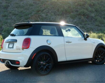 Мини Купер С 2015 в Одессе на Automoto.ua Белый Мини Купер С, объемом двигателя 2 л и пробегом 74 тыс. км за 2900 $, фото 5 на Automoto.ua