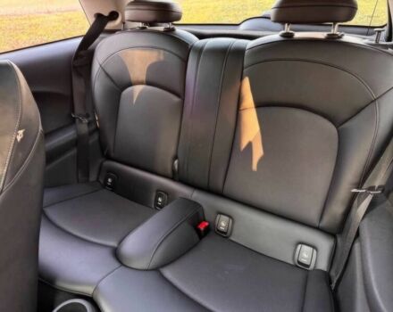 Белый Мини Купер С, объемом двигателя 2 л и пробегом 80 тыс. км за 5000 $, фото 9 на Automoto.ua