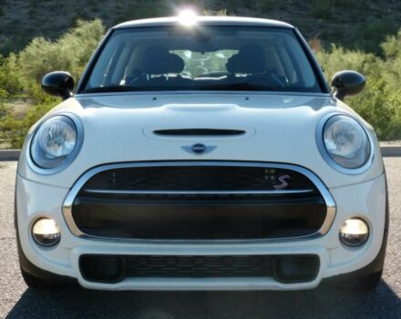 Мини Купер С 2015 в Одессе на Automoto.ua Белый Мини Купер С, объемом двигателя 2 л и пробегом 74 тыс. км за 2900 $, фото 1 на Automoto.ua