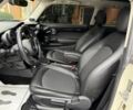 Белый Мини Купер С, объемом двигателя 2 л и пробегом 72 тыс. км за 2900 $, фото 10 на Automoto.ua