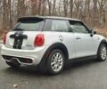 Белый Мини Купер С, объемом двигателя 2 л и пробегом 71 тыс. км за 2900 $, фото 3 на Automoto.ua