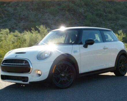 Мини Купер С 2015 в Одессе на Automoto.ua Белый Мини Купер С, объемом двигателя 2 л и пробегом 74 тыс. км за 2900 $, фото 2 на Automoto.ua