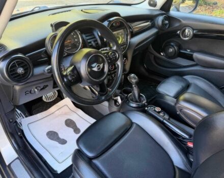 Белый Мини Купер С, объемом двигателя 2 л и пробегом 69 тыс. км за 6100 $, фото 10 на Automoto.ua