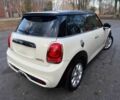 Белый Мини Купер С, объемом двигателя 2 л и пробегом 39 тыс. км за 5000 $, фото 4 на Automoto.ua