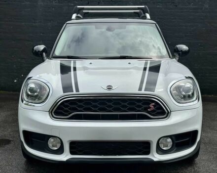 Белый Мини Купер С, объемом двигателя 2 л и пробегом 47 тыс. км за 4100 $, фото 1 на Automoto.ua