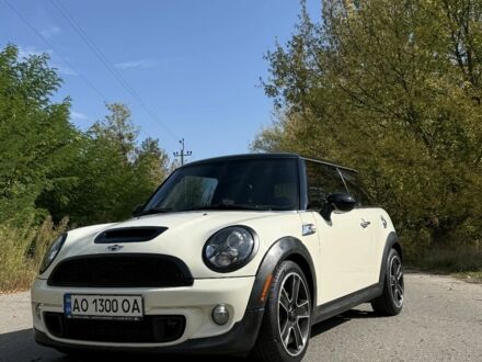 Білий Міні Cooper S, об'ємом двигуна 1.6 л та пробігом 168 тис. км за 6425 $, фото 1 на Automoto.ua