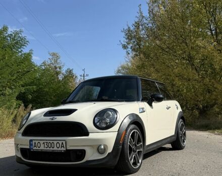 Білий Міні Cooper S, об'ємом двигуна 1.6 л та пробігом 168 тис. км за 7629 $, фото 1 на Automoto.ua