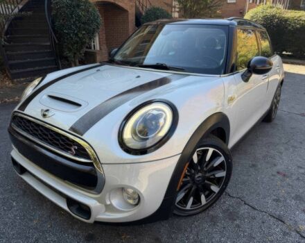 Белый Мини Купер С, объемом двигателя 2 л и пробегом 60 тыс. км за 4500 $, фото 1 на Automoto.ua