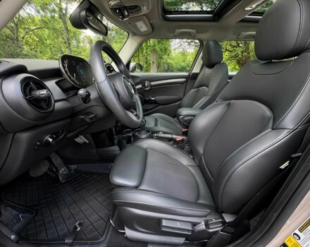 Бежевий Міні Cooper S, об'ємом двигуна 2 л та пробігом 15 тис. км за 11200 $, фото 8 на Automoto.ua