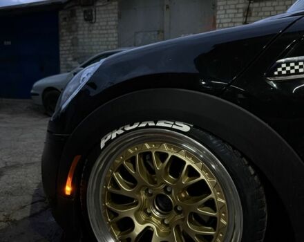 Чорний Міні Cooper S, об'ємом двигуна 2 л та пробігом 70 тис. км за 14999 $, фото 4 на Automoto.ua