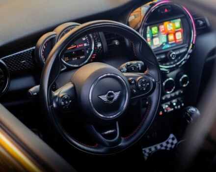 Чорний Міні Cooper S, об'ємом двигуна 2 л та пробігом 70 тис. км за 14999 $, фото 14 на Automoto.ua