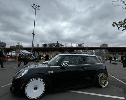 Чорний Міні Cooper S, об'ємом двигуна 2 л та пробігом 70 тис. км за 14999 $, фото 3 на Automoto.ua