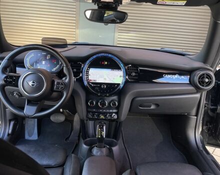 Черный Мини Купер С, объемом двигателя 0 л и пробегом 53 тыс. км за 21000 $, фото 6 на Automoto.ua