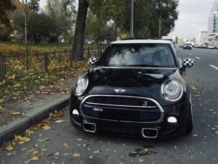 Чорний Міні Cooper S, об'ємом двигуна 2 л та пробігом 70 тис. км за 14999 $, фото 1 на Automoto.ua