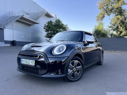 Міні Cooper S 2022 у Одесі на Automoto.ua Чорний Міні Cooper S, об'ємом двигуна 0 л та пробігом 81 тис. км за 16200 $, фото 1 на Automoto.ua