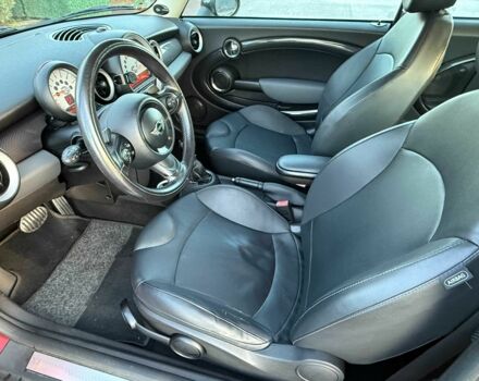 Мини Купер С 2010 в Киеве на Automoto.ua Красный Мини Купер С, объемом двигателя 1.6 л и пробегом 154 тыс. км за 9200 $, фото 13 на Automoto.ua