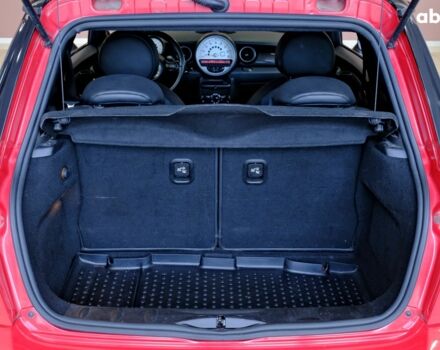 Червоний Міні Cooper S, об'ємом двигуна 1.6 л та пробігом 152 тис. км за 8500 $, фото 8 на Automoto.ua
