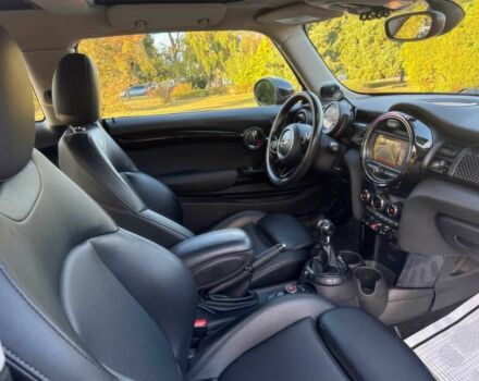 Червоний Міні Cooper S, об'ємом двигуна 2 л та пробігом 56 тис. км за 4700 $, фото 8 на Automoto.ua