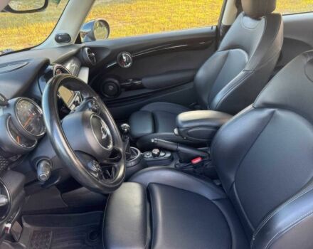 Червоний Міні Cooper S, об'ємом двигуна 2 л та пробігом 56 тис. км за 4700 $, фото 9 на Automoto.ua