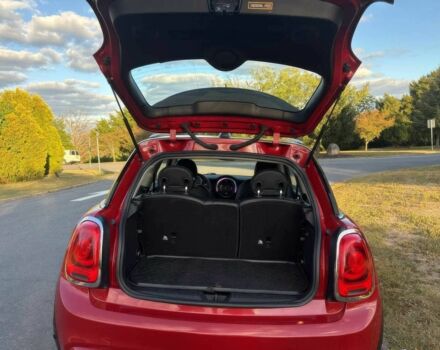 Червоний Міні Cooper S, об'ємом двигуна 2 л та пробігом 56 тис. км за 4700 $, фото 11 на Automoto.ua