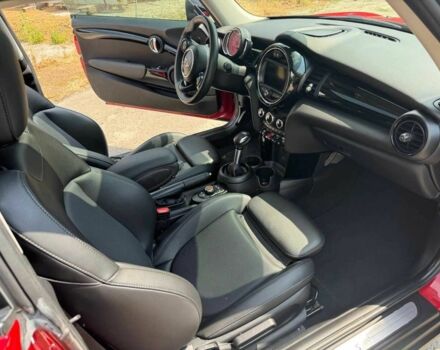 Красный Мини Купер С, объемом двигателя 2 л и пробегом 30 тыс. км за 19000 $, фото 10 на Automoto.ua