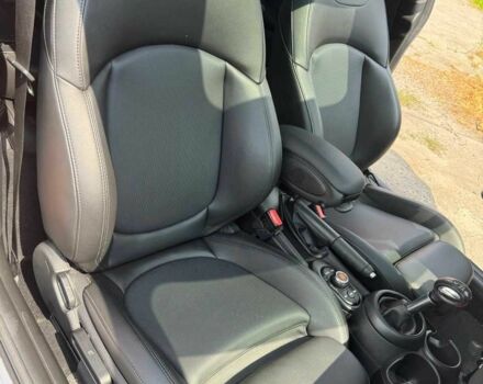 Красный Мини Купер С, объемом двигателя 2 л и пробегом 30 тыс. км за 19000 $, фото 9 на Automoto.ua