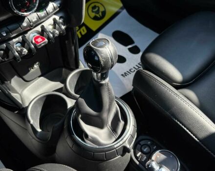 Желтый Мини Купер С, объемом двигателя 2 л и пробегом 152 тыс. км за 13700 $, фото 19 на Automoto.ua