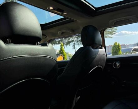 Желтый Мини Купер С, объемом двигателя 2 л и пробегом 152 тыс. км за 13700 $, фото 10 на Automoto.ua