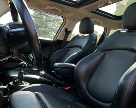 Желтый Мини Купер С, объемом двигателя 2 л и пробегом 152 тыс. км за 13700 $, фото 16 на Automoto.ua