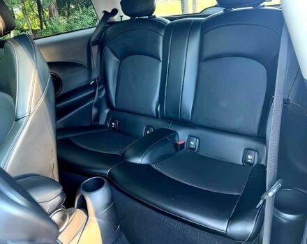 Желтый Мини Купер С, объемом двигателя 2 л и пробегом 49 тыс. км за 8800 $, фото 11 на Automoto.ua