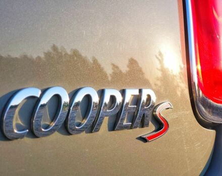 Сірий Міні Cooper S, об'ємом двигуна 2 л та пробігом 100 тис. км за 22300 $, фото 9 на Automoto.ua