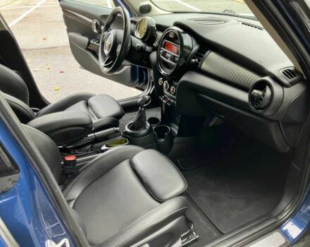 Синий Мини Купер С, объемом двигателя 2 л и пробегом 73 тыс. км за 8000 $, фото 7 на Automoto.ua