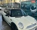 Белый Мини Купер, объемом двигателя 1.6 л и пробегом 250 тыс. км за 4500 $, фото 1 на Automoto.ua