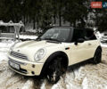 Белый Мини Купер, объемом двигателя 1.6 л и пробегом 260 тыс. км за 4500 $, фото 8 на Automoto.ua