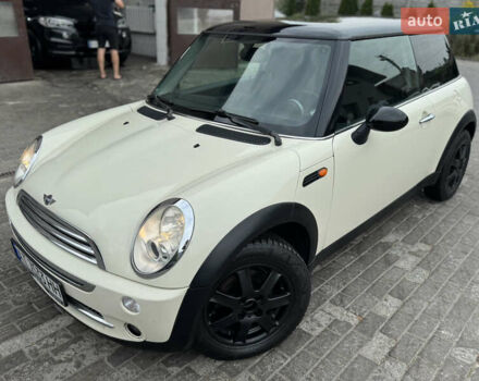 Білий Міні Cooper, об'ємом двигуна 1.6 л та пробігом 200 тис. км за 4300 $, фото 12 на Automoto.ua