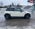Белый Мини Купер, объемом двигателя 1.4 л и пробегом 240 тыс. км за 3750 $, фото 3 на Automoto.ua