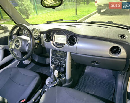 Белый Мини Купер, объемом двигателя 1.6 л и пробегом 193 тыс. км за 5550 $, фото 8 на Automoto.ua