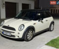 Білий Міні Cooper, об'ємом двигуна 1.6 л та пробігом 193 тис. км за 5999 $, фото 1 на Automoto.ua