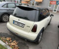Білий Міні Cooper, об'ємом двигуна 1.6 л та пробігом 193 тис. км за 5200 $, фото 3 на Automoto.ua