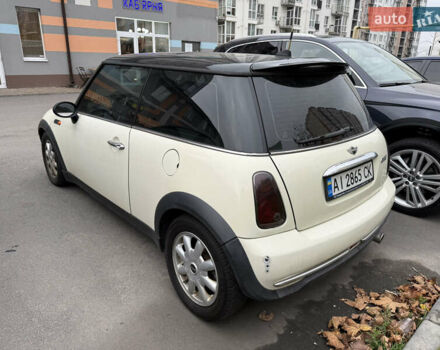 Білий Міні Cooper, об'ємом двигуна 1.6 л та пробігом 193 тис. км за 5200 $, фото 2 на Automoto.ua