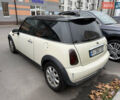 Білий Міні Cooper, об'ємом двигуна 1.6 л та пробігом 193 тис. км за 5200 $, фото 2 на Automoto.ua