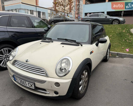 Білий Міні Cooper, об'ємом двигуна 1.6 л та пробігом 193 тис. км за 5200 $, фото 1 на Automoto.ua