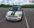 Білий Міні Cooper, об'ємом двигуна 1.6 л та пробігом 232 тис. км за 4600 $, фото 2 на Automoto.ua