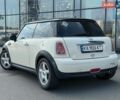 Білий Міні Cooper, об'ємом двигуна 1.6 л та пробігом 236 тис. км за 4500 $, фото 3 на Automoto.ua