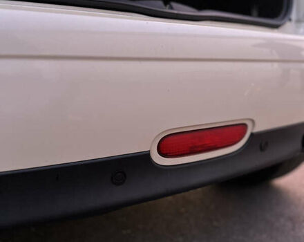 Білий Міні Cooper, об'ємом двигуна 1.6 л та пробігом 171 тис. км за 7000 $, фото 15 на Automoto.ua