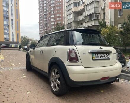 Міні Cooper 2007 у Києві на Automoto.ua Білий Міні Cooper, об'ємом двигуна 1.6 л та пробігом 170 тис. км за 4500 $, фото 4 на Automoto.ua
