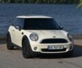 Белый Мини Купер, объемом двигателя 1.4 л и пробегом 175 тыс. км за 6300 $, фото 2 на Automoto.ua